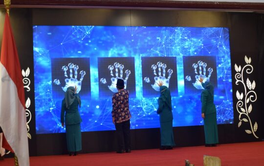 Wakil Gubernur Jambi Drs.H.Abdullah Sani,M.Pdi., pada Peringatan Hari Kesatuan Gerak (HKG) PKK ke 50 Tahun 2022 Tingkat Provinsi Jambi. (foto: Sopbirin)