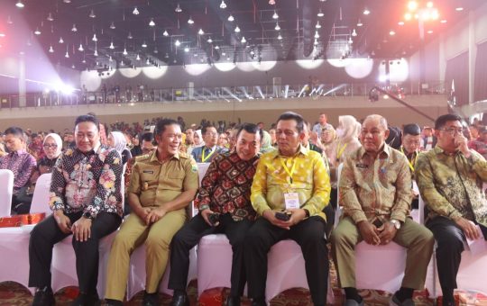 Gubernur Jambi Dr. H. Al Haris, S.Sos., MH., saat menghadiri acara puncak Hari Pers Nasional (HPN) yang dilaksanakan di Kawasan Ancol yaitu di Gedung Ecopark, DKI Jakarta. (Foto: Agus Supriyanto)