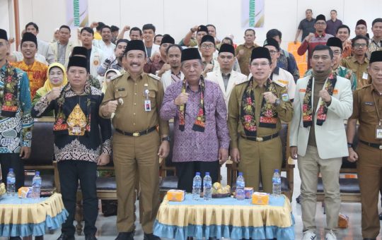 Wakil Gubernur Jambi, Drs. H. Abdullah Sani, M.Pd.I., pada Musyawarah Wilayah XV Pemuda Muhammadiyah Provinsi Jambi. (Foto: Agus Supriyanto/Sobirin)
